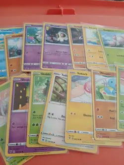 Pokemon TCG Vivid Voltage 2020 Regular Basic Common cards bulk of 15 cards - Image 2