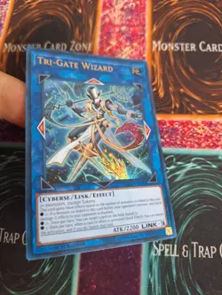 Yugioh Tri-Gate Wizard SDCL-EN042 Ultra Rare 1st Edition Near Mint - Image 2