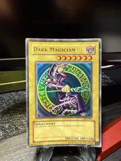 Dark Magician SDY-006 Starter Deck: Yugi Unlimited YuGiOh Card FADED - Image 1