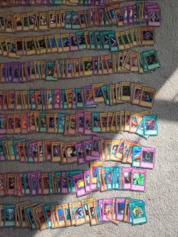 HUGE Yugioh Vintage Lot Of 700+ Uncommon, Common Cards LOD SDK MRD PSV LON MRL - Image 3