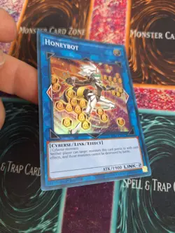 Yugioh Honeybot YS17-EN042 Super Rare 1st Edition Near Mint - Image 2