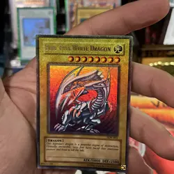 Max Holo Bleed Error Blue-Eyes White Dragon SDK-001 Ultra Rare YuGiOh - Image 2
