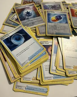 Pokemon TCG Mixed Trainer Card Lot - Image 4
