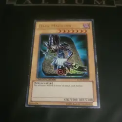 YuGiOh! Dark Magician LC01-EN005 Ultra Rare Limited Edition - Image 1