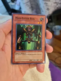 Yugioh Man-Eater Bug LOB-108 Super Rare - Image 1