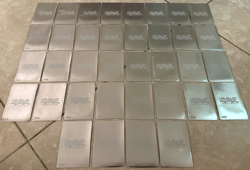 Lot of 36 Yugioh Official Metallic Silver Card Sleeves Konami 96KT - Image 4