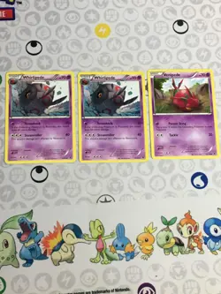 D1106 POKEMON TCG 2011 EMERGING POWERS 2011 VENIPEDE 38 WHIRLIPEDE 2X 39 LP - Image 1