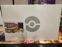 Pokemon TCG Sword & Shield Ultra Premium Collection Charizard 820650851117 - Image 2