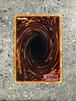 YugiOh TCG Dark Magician LC01-EN005 Quarter Century Secret Rare Limited Edition - Image 2