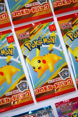 2025 McDonald's Promo 10 Pack Pikachu 020/M-P Pokemon Card Japanese + TCG packs - Image 2