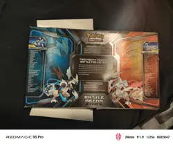 Damaged Box Pokemon Black Kyurem EX And White Kyurem Battle Arena Decks - Image 5