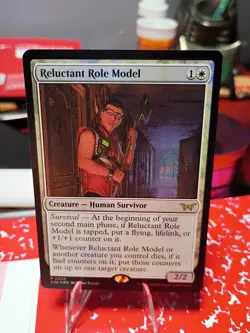 x1 Reluctant Role Model (0026) - Foil R MTG Duskmourn: House of Horror M/NM, Eng - Image 1