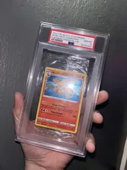 2022 POKEMON BLACK STAR PROMO CELLO PACK SP.DELIVERY CHARIZARD POKEMON UK-C/P - Image 3