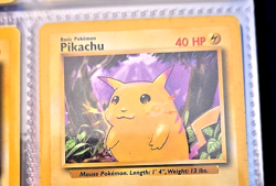 Pikachu 58/102 NM Near Mint Yellow Cheeks Base Set Pokemon Card WOTC 1999 - Image 2