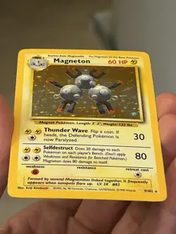 MAGNETON 9/102 Base Set Holo Rare Card 1999 Pokemon TCG Vintage WOTC NEAR MINT - Image 3