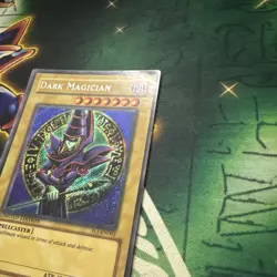 Yugioh! Dark Magician FL1-EN002 Secret Rare Limited Edition LP - Image 2