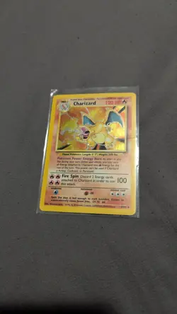 Charizard 4/102 Base Set Holo Rare Vintage 1999 WOTC Pokemon TCG HP - Image 1