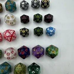 Lot Of 39 MTG Magic The Gathering Spindown Dice D20 - Image 4