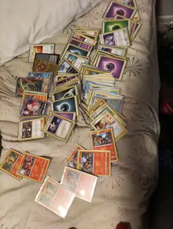 Random Lots Of 10 Pokemon Cards - Image 1
