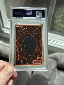 PSA 10 Blue Eyes Toon Dragon MRL-000 Secret Rare Holo Bleed 2002 #000 Yugioh - Image 4