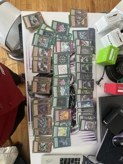 Yugioh Lot, full trade binder and many playable complete decks - Image 4