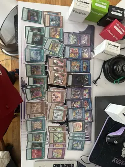 Yugioh Lot, full trade binder and many playable complete decks - Image 5