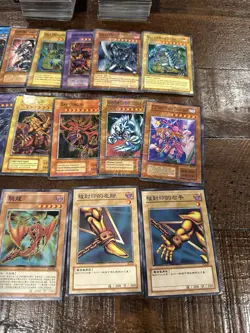 Yugioh OCG Japanese Vintage Holo & Mixed Trading Cards Collection Lot 300 Cards - Image 4