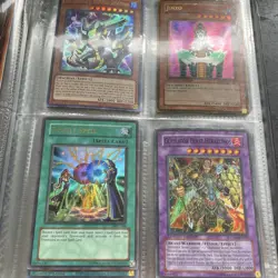 Vintage Yugioh Binder, With Cards! Blue Eyes White Dragon - Image 4