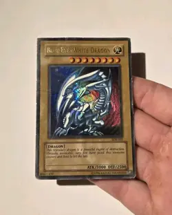 Yugioh Blue-Eyes White Dragon SDK-001 Ultra Rare DMG - Image 4