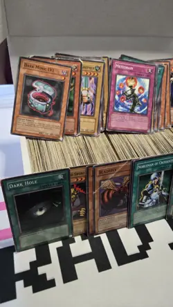 Yugioh Lot Box - 400 Count Card Box - Mixed Vintage Unlimited - Image 1