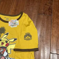 2025 Pokemon World Championships Pikachu Yellow Large Shirt Exclusive merch - Image 3