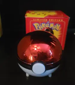 Pokemon 23k Gold Plated Pikachu Trading Card 1999 Red Box Burger King - Image 2