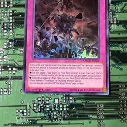 True King's Return MACR-EN069 Ultra Trap 1st Edition Maximum Crisis Yugioh Card - Image 3