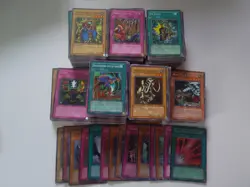 YuGiOh TCG Lot - Vintage 1st Edition - 750+ Cards + Holos - Excellent Condition - Image 1