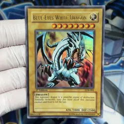 Yu-Gi-Oh! Yugioh Blue-Eyes White Dragon Old Asian Ultra Rare LOB-001 1st - Image 1
