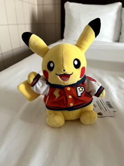 2025 Pokemon World Championships Pikachu Plushie Anaheim Worlds Exclusive Plush - Image 1