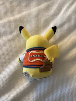 2025 Pokemon World Championships Pikachu Plushie Anaheim Worlds Exclusive Plush - Image 2