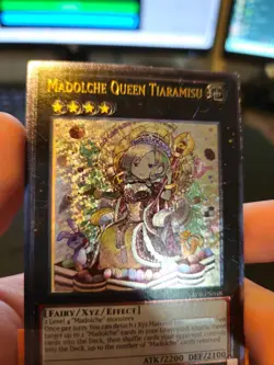 Yugioh *MISPRINT* Madolche Queen Tiaramisu Ultimate Rare Unlimited Holo Shift LP - Image 1