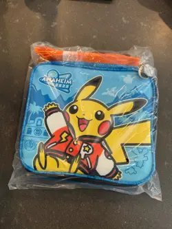 2025 Pokemon World Championships Competitor Pin Binder Bag Anaheim Worlds - Image 1