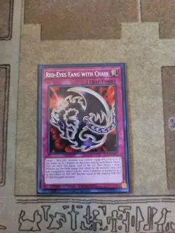 YUGIOH RED-EYES FANG WITH CHAIN LDS1-EN021 SECRET LIMITED ED NM - Image 1