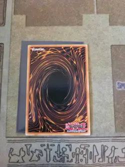 YUGIOH RED-EYES FANG WITH CHAIN LDS1-EN021 SECRET LIMITED ED NM - Image 2