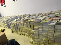 1000+ Pokemon Card Bulk Lot 900 Rare Cards 100 holographic cards no energy - Image 4