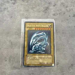 Yugioh! 1996 Blue-Eyes White Dragon - SDK-001 - Ultra Rare - Unlimited Edition - Image 1