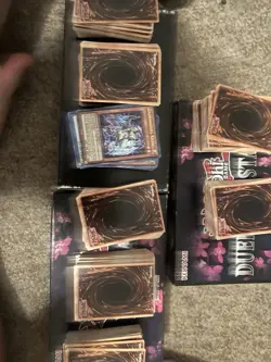 800+ YuGiOh CARDS BULK LOT MIXED RARITY - Image 2