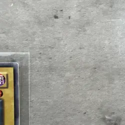 YUGIOH Ultra Rare Dark Magician SDY-006 - Image 5
