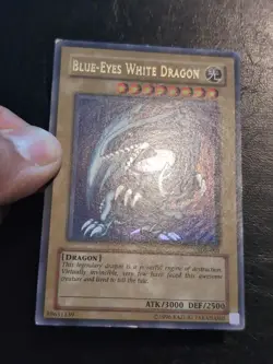 Yu-Gi-Oh! ULTRA RARE CARD BLUE-EYES WHITE DRAGON SDK-001 MP - Image 2