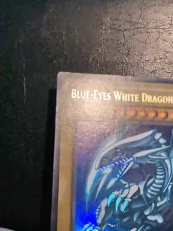 Yu-Gi-Oh! ULTRA RARE CARD BLUE-EYES WHITE DRAGON SDK-001 MP - Image 5