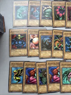 Yugioh Lob 1st Edition Common Lot Of 31 MP/HP - Image 3