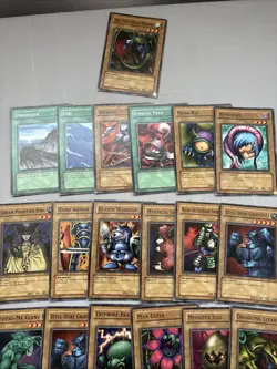 Yugioh Lob 1st Edition Common Lot Of 31 MP/HP - Image 4