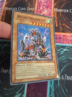 Yugioh Armed Dragon LV7 DP2-EN012 Super Rare 1st Edition Moderately Played - Image 2